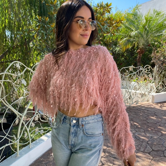 🚨24 HOUR SALE🚨*LAST 1* Cher Eyelash Fringe Pink Sweater - Picture 5 of 9